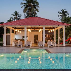 Parisa Beach Resort Tarkarli Bhogwe